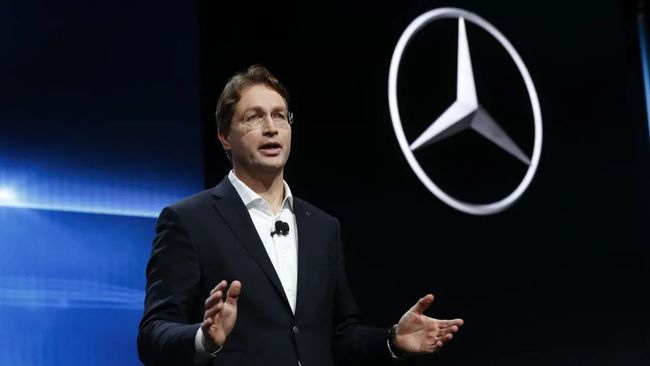Mercedes-Benz considers using lithium iron phosphate (LiFePO4) batteries.ups battery price