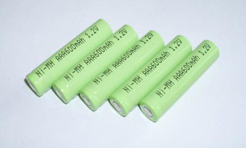What are the advantages and disadvantages of Ni-MH batteries that will be replaced by lithium-ion